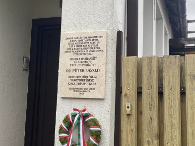 2023. Dr. Péter László emléktábla avatás