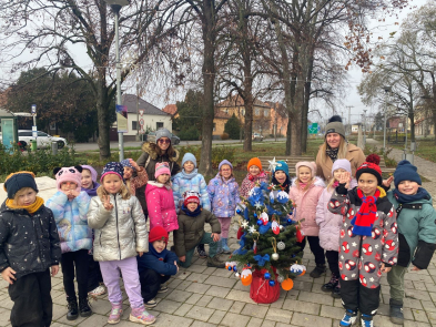 Fenyőfa díszítés - 2025