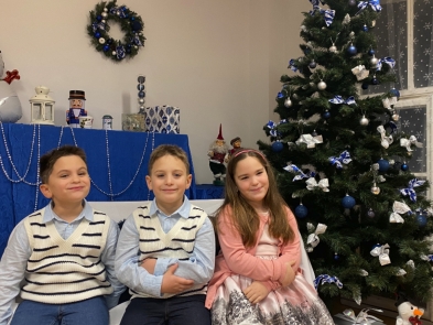 video-pic-Adventi Mesés Kalendárium: December 9. - Sápi Barnabás, Sápi Márton, Sápi Panna